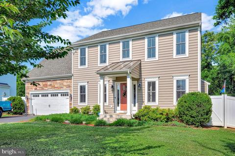 114 Mountain Ave, Fredericksburg, VA 22405