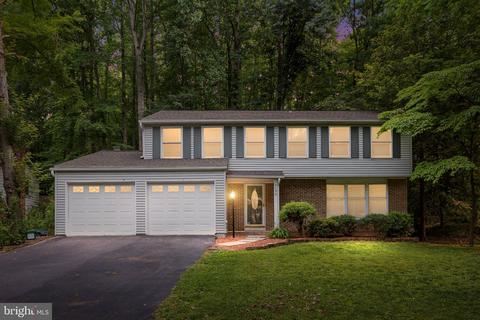 2156 Harpoon Dr, Stafford, VA 22554