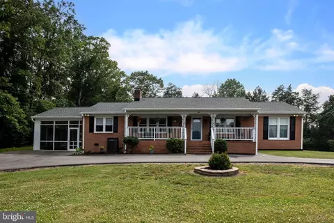 88 Colebrook Rd, Fredericksburg, VA 22405