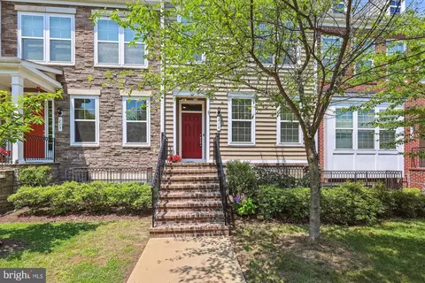 217 Apricot St, Stafford, VA 22554