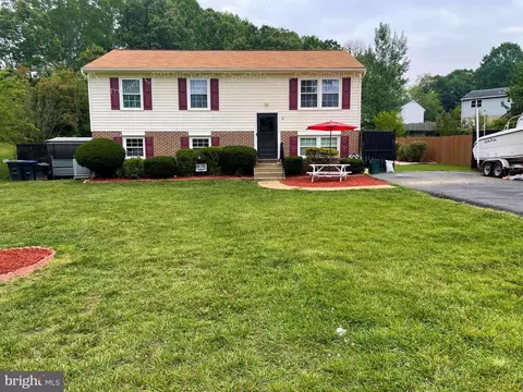 8 Rosa Ct, Stafford, VA 22556