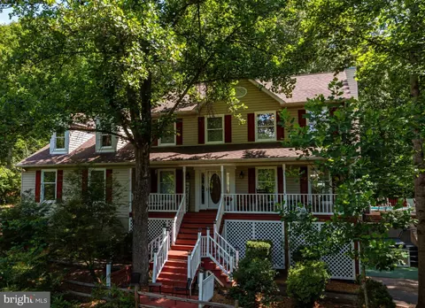 317 Flippo Rd, Stafford, VA 22554