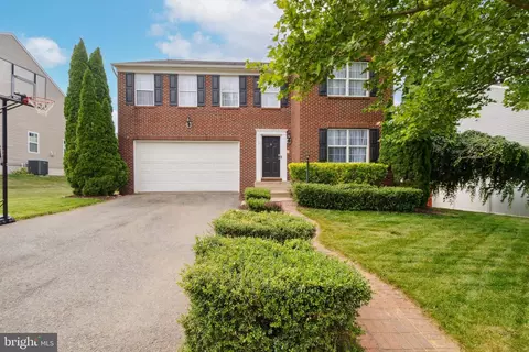 10 Fletcher Dr, Fredericksburg, VA 22406