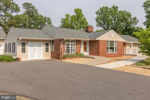 600 Jett St, Fredericksburg, VA 22405