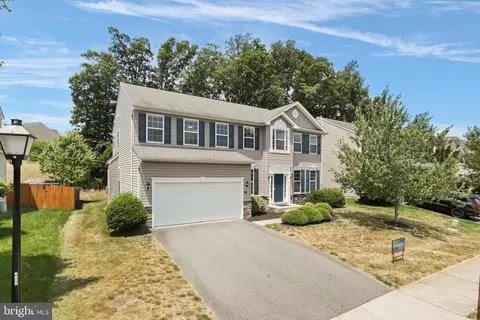64 Landmark Dr, Stafford, VA 22554