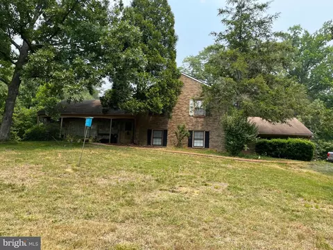 135 Bluebird Ln, Stafford, VA 22554