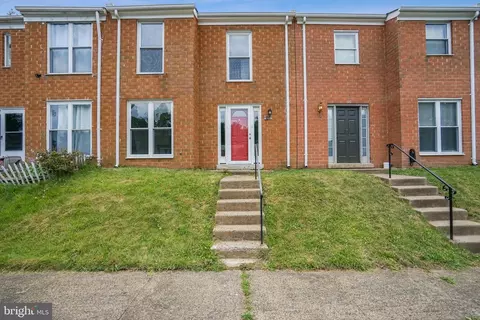 61 Oak Dr, Stafford, VA 22554