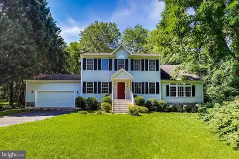 4 Seaman Ct, Fredericksburg, VA 22405