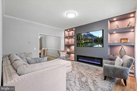 192 Olympic Dr, Stafford, VA 22554