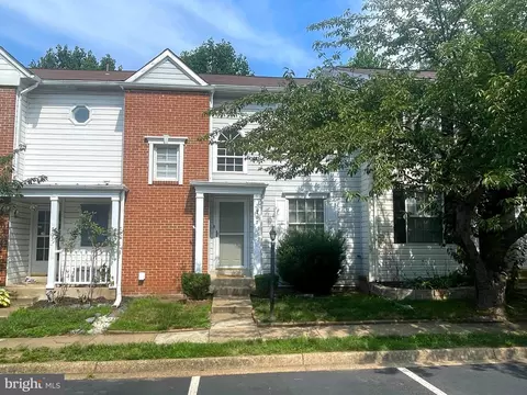 707 Wind Ridge Dr, Stafford, VA 22554