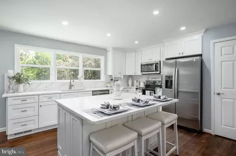 2671 Garrisonville Rd, Stafford, VA 22556