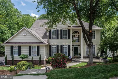 7 Bridgecreek Ct, Stafford, VA 22554