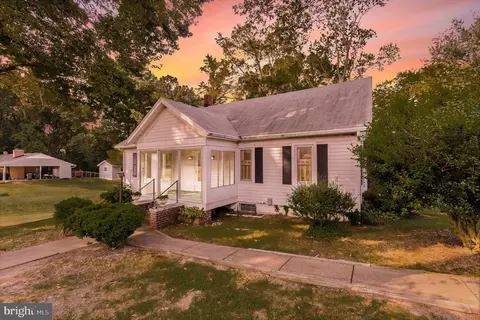 507 Vernon St, Fredericksburg, VA 22405