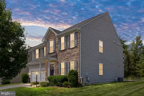 2 Clear Spring Ln, Fredericksburg, VA 22405
