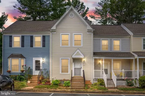 307 Powhatan Ct #93, Stafford, VA 22556