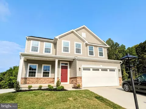 544 Rivers Edge Dr, Fredericksburg, VA 22405