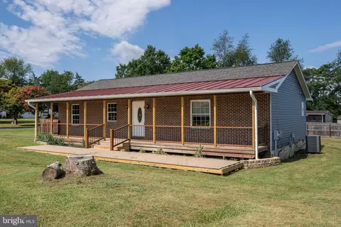 57 Ringgold Rd, Fredericksburg, VA 22405