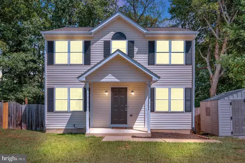 16 Brentwood Ln, Fredericksburg, VA 22405