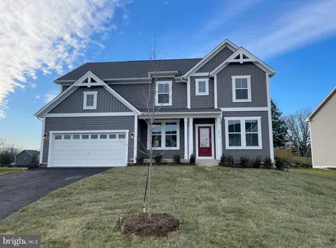 616 Collingwood Dr, Fredericksburg, VA 22405