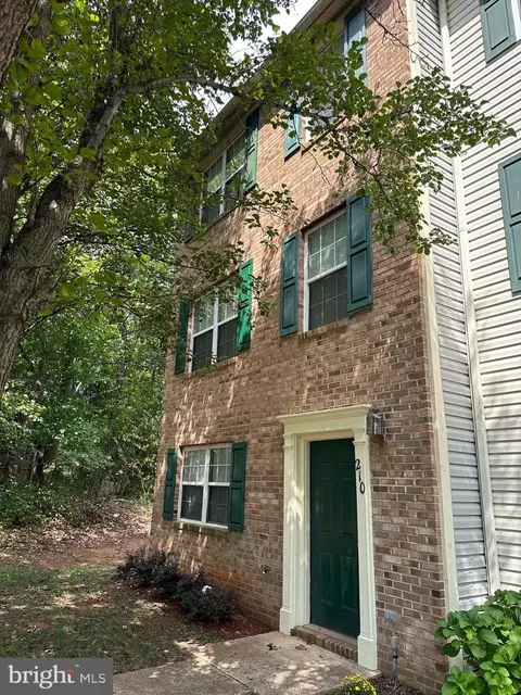 210 Charles St, Fredericksburg, VA 22405