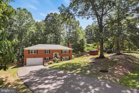 200 Aquia Bay Ave, Stafford, VA 22554