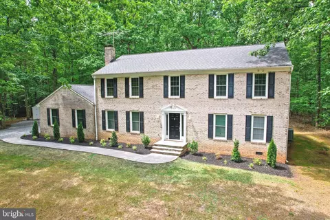 167 Walnut Ridge Dr, Stafford, VA 22556