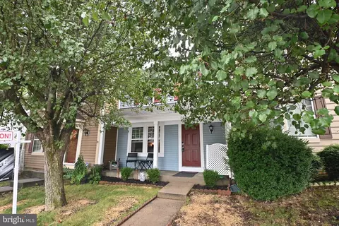 707 Knollwood Ct, Stafford, VA 22554