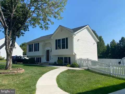 58 Little Oak Rd, Fredericksburg, VA 22405