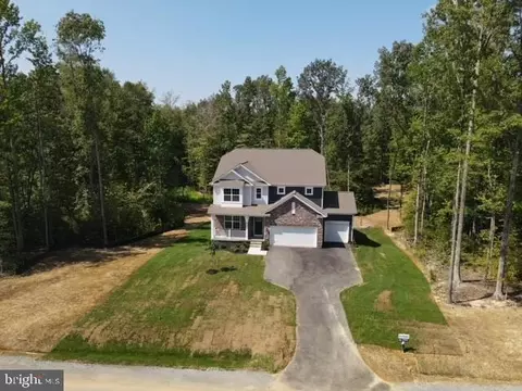 708 Long Meadow Dr, Fredericksburg, VA 22406
