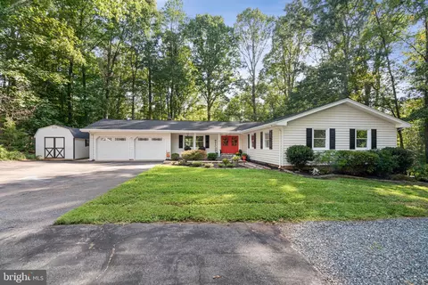 612 Hope Rd, Stafford, VA 22554