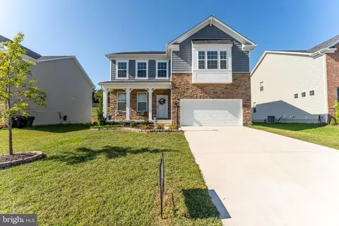 16 Port View Dr, Fredericksburg, VA 22405