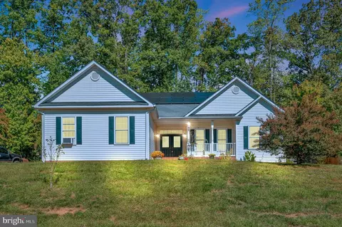 11 Oleander Dr, Stafford, VA 22554