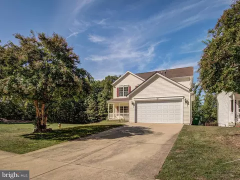 105 Olympic Dr, Stafford, VA 22554