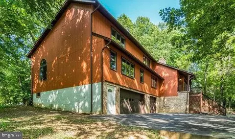2000 Midshipman Dr, Stafford, VA 22554
