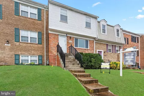 1107 Thomas Jefferson Pl, Fredericksburg, VA 22405