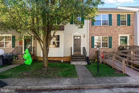 203 Regina Ln, Fredericksburg, VA 22405