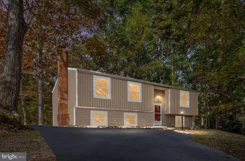 29 Willow Branch Pl, Fredericksburg, VA 22405