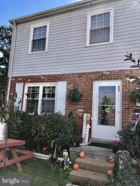 52 Bristol Ct, Stafford, VA 22556