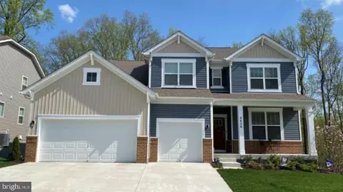 619 Long Meadow Dr, Fredericksburg, VA 22406