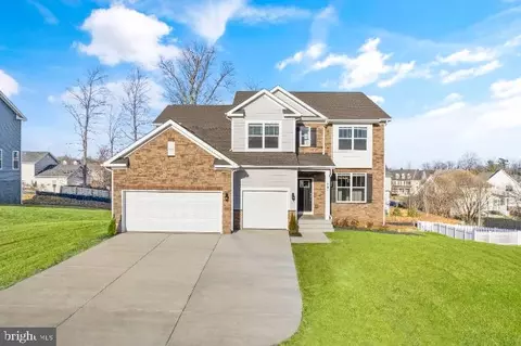623 Long Meadow Dr, Fredericksburg, VA 22406