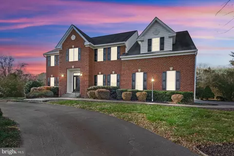 146 Town And Country Dr, Fredericksburg, VA 22405