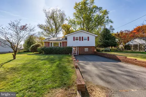 203 Ridgemore St, Fredericksburg, VA 22405