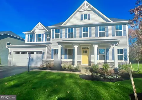 133 Lake Bluff Ct, Fredericksburg, VA 22406