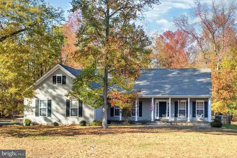 4 Ortega St, Stafford, VA 22554