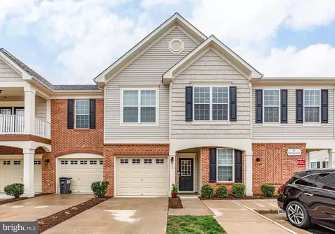 100 Dandridge Ct #203, Stafford, VA 22554