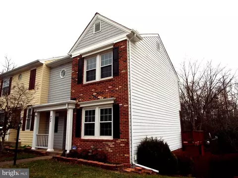 112 Kings Crest Dr, Stafford, VA 22554