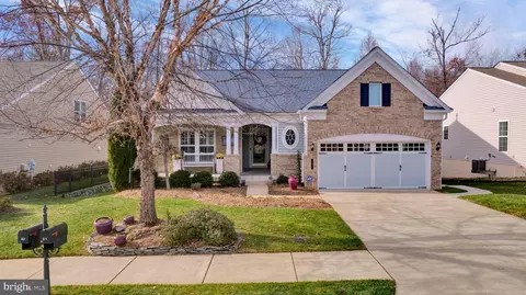 52 Battery Point Dr, Fredericksburg, VA 22406
