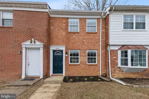 806 Sledgehammer Dr, Fredericksburg, VA 22405