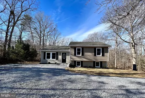 705 Bethel Church Rd, Fredericksburg, VA 22405