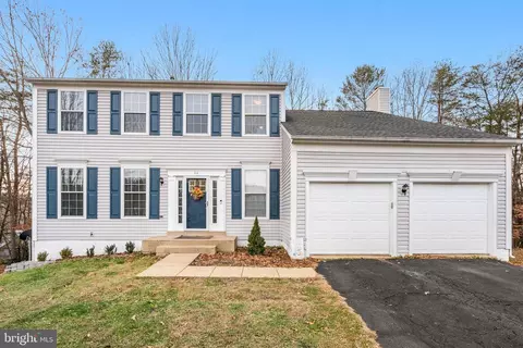 34 Westhampton Ct, Stafford, VA 22554
